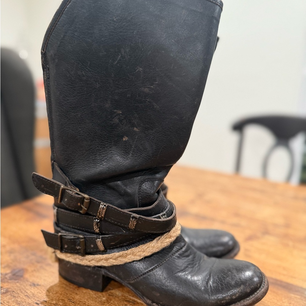 Freebird “Drove” black boots